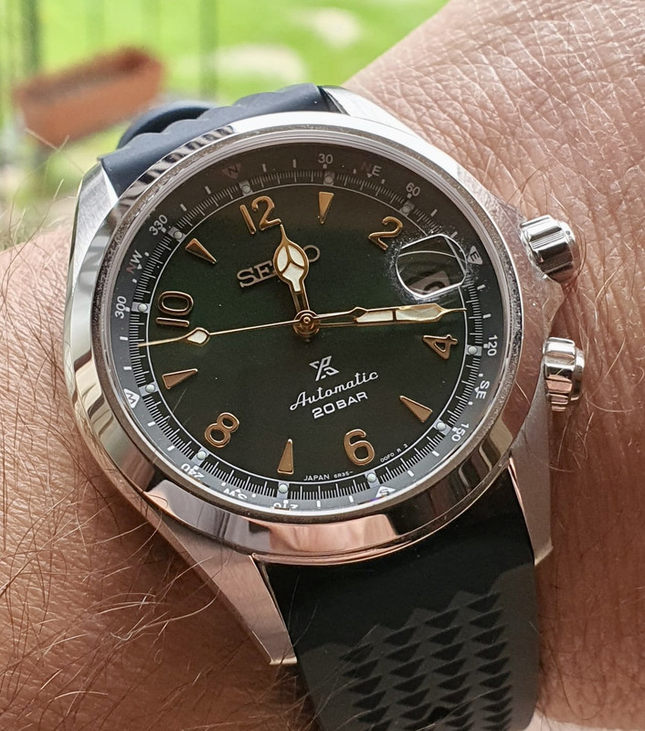 912B3F7C-BEE0-4D8A-B161-A83BA57BAC07