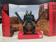 Transformers-Studio-Series-Helicopter-Drift-In-Hand-Photos-02-s