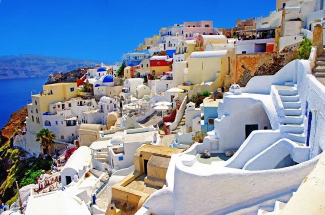 Famous-Landmarks-Distance-Looks-27