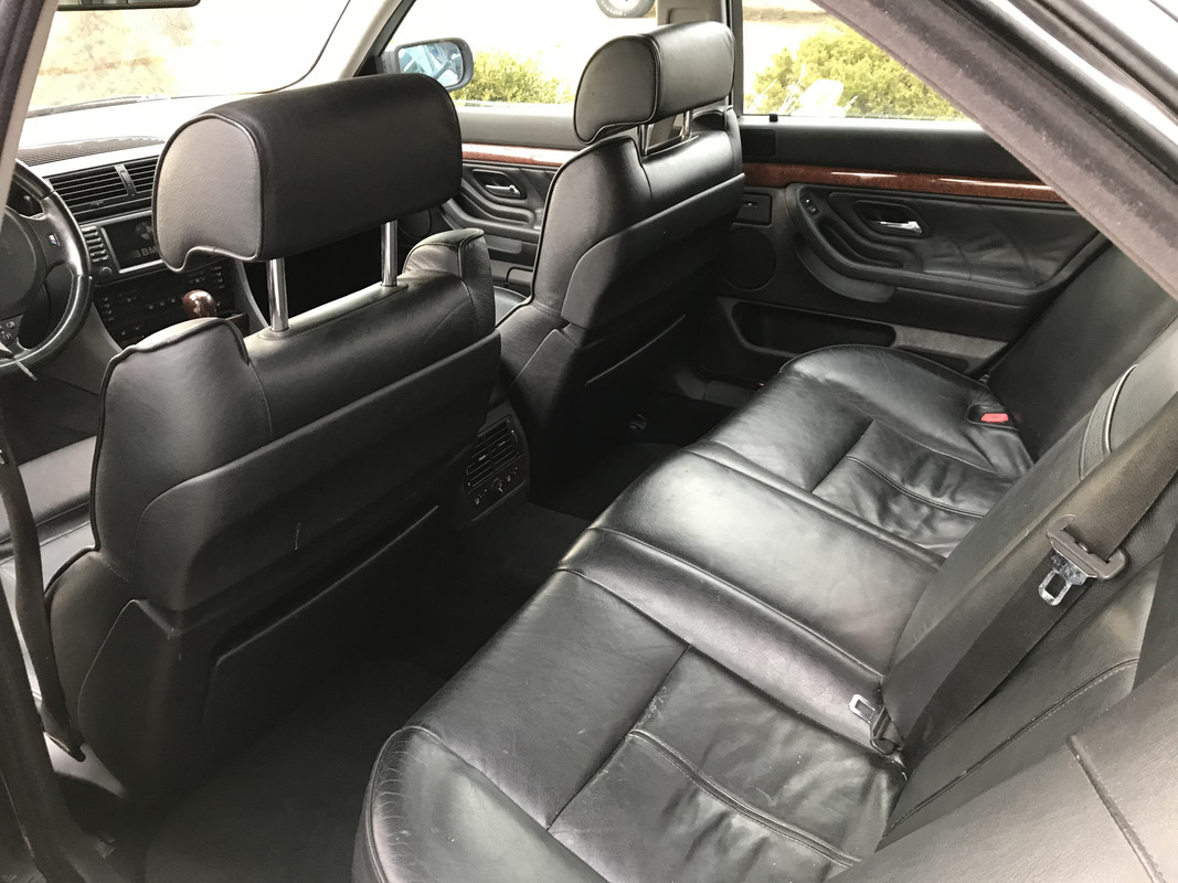 7E4963F6-9146-4B83-BEB3-E48CDFDD92A6