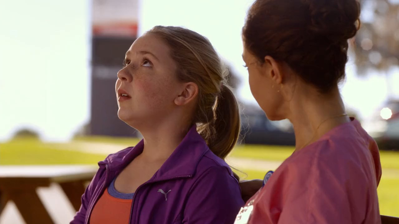 Dolphin Tale 2 2014 BluRay [Tamil + English] 480p, 720p ESub Screenshot