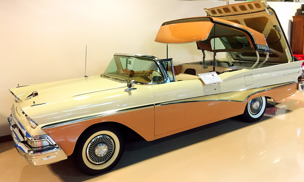 IMAGE: https://i.postimg.cc/yY2JSkmD/Daves-Classic-fordfairlane-1.jpg