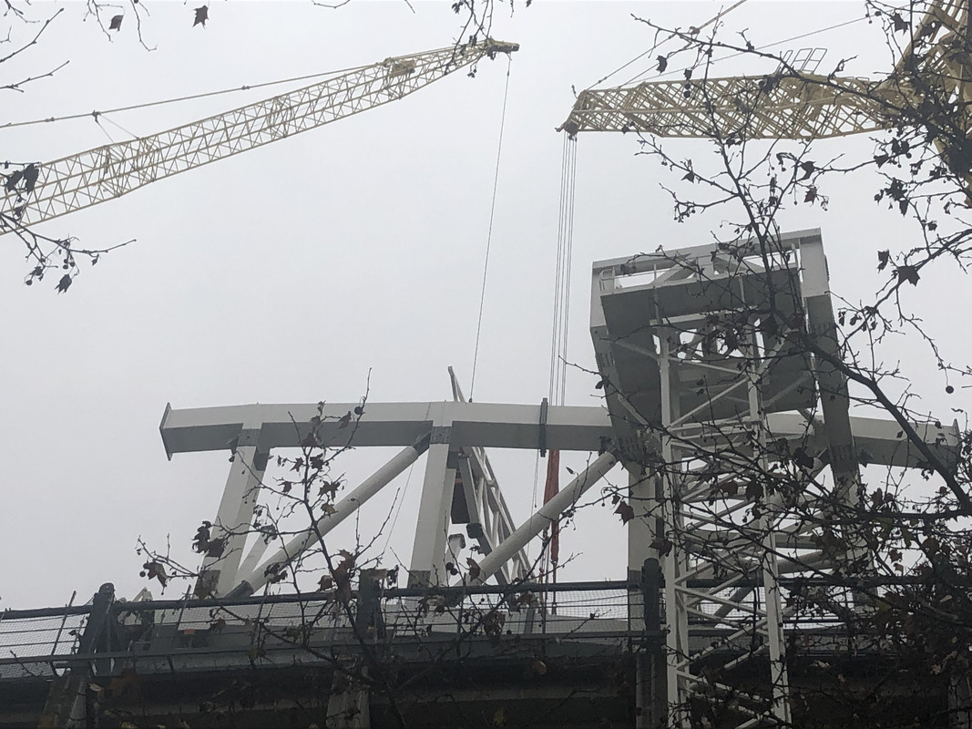 5DB147BF-31B9-4161-AA7C-7A98A272276E