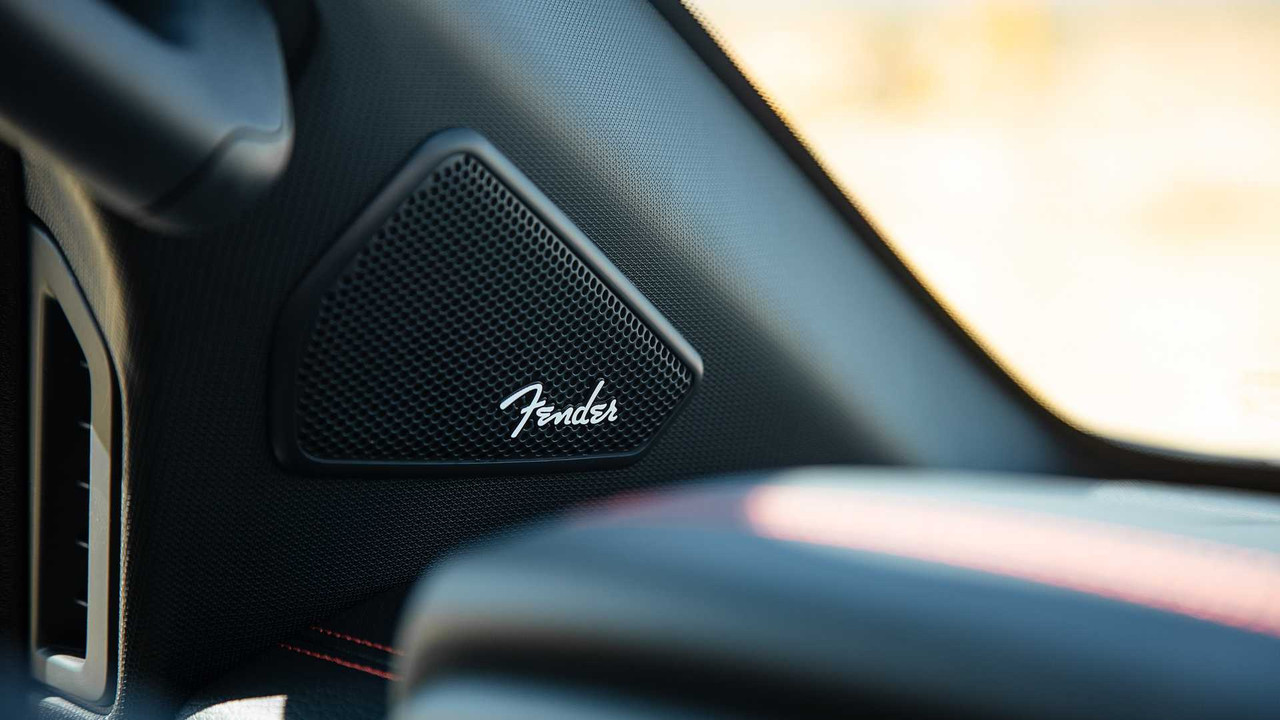 2020 Nissan Titan (44)