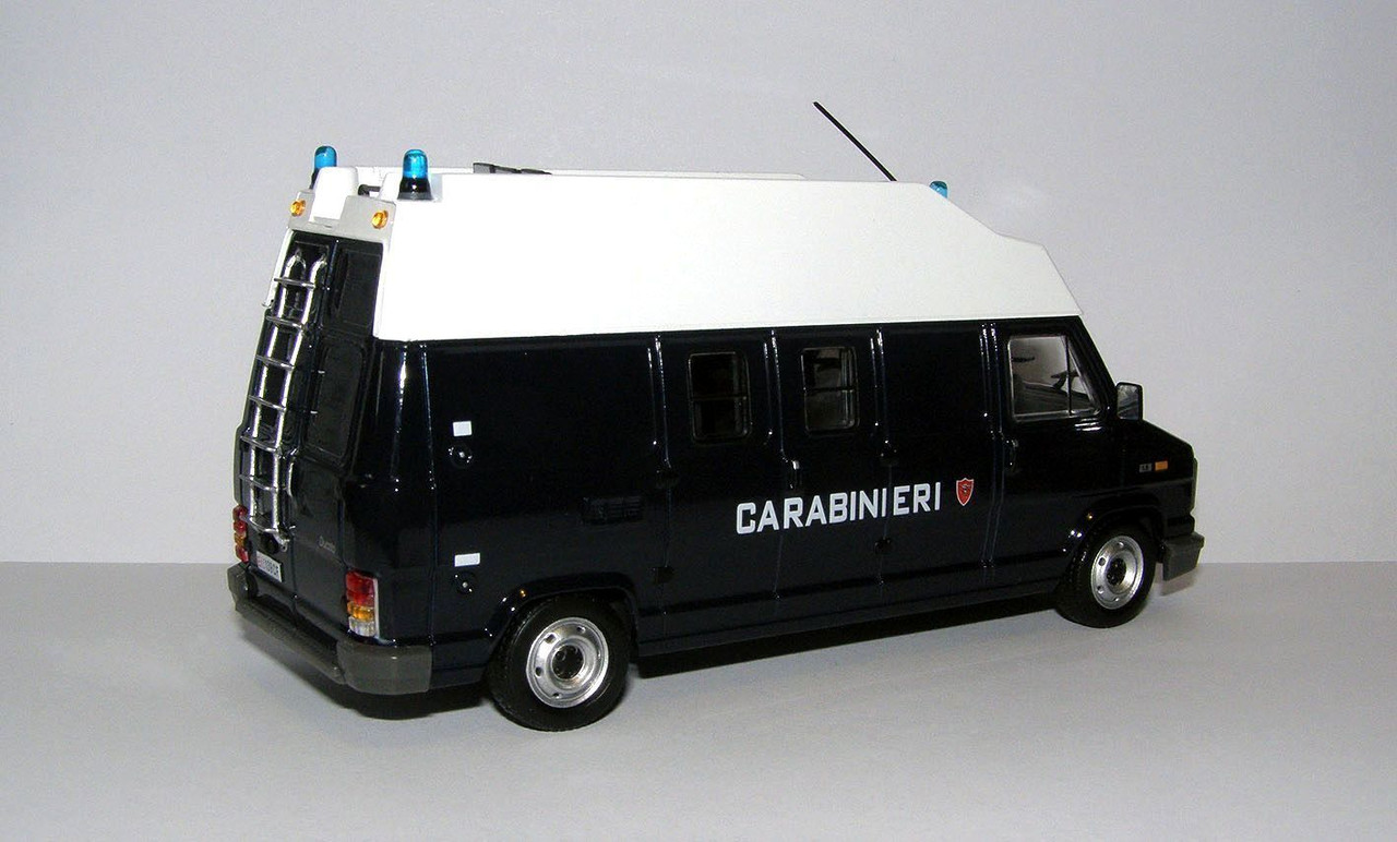 1981 FIAT Ducato Maxi 18 Carabinieri (Grani & Partners for DeAgostini 5125CMC039) 2