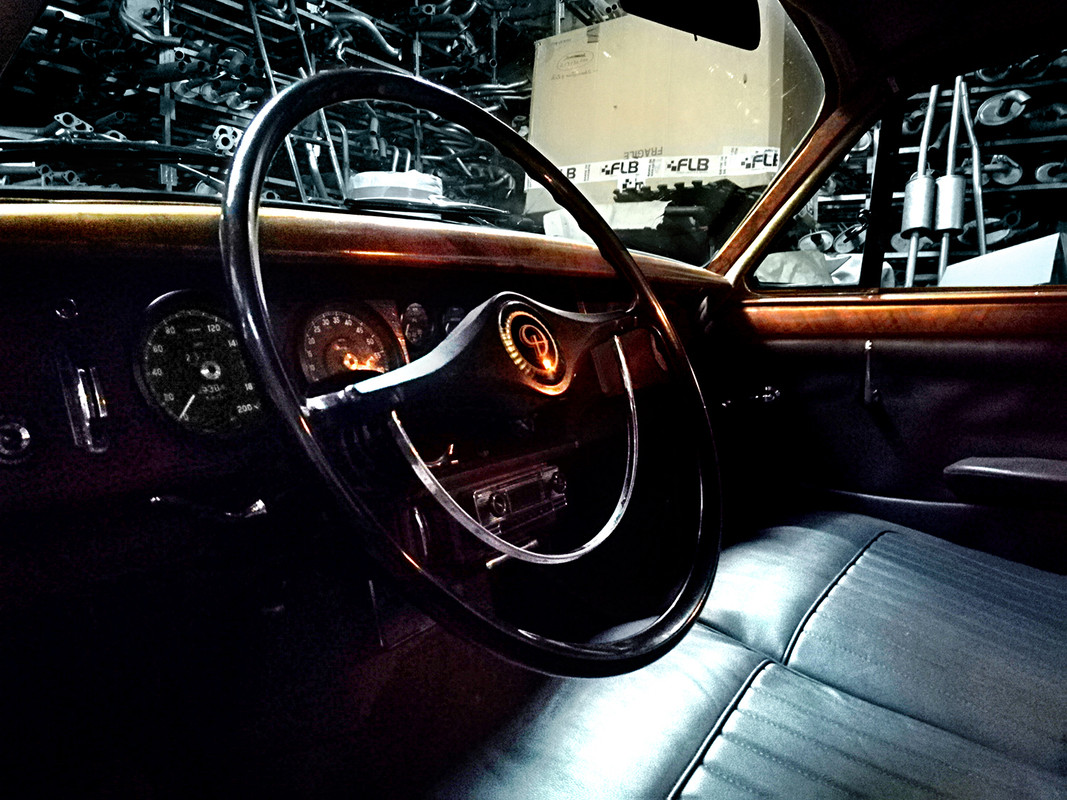 DAIMLER_EA2310-2