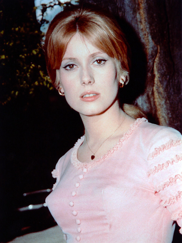 catherine_deneuve_me38