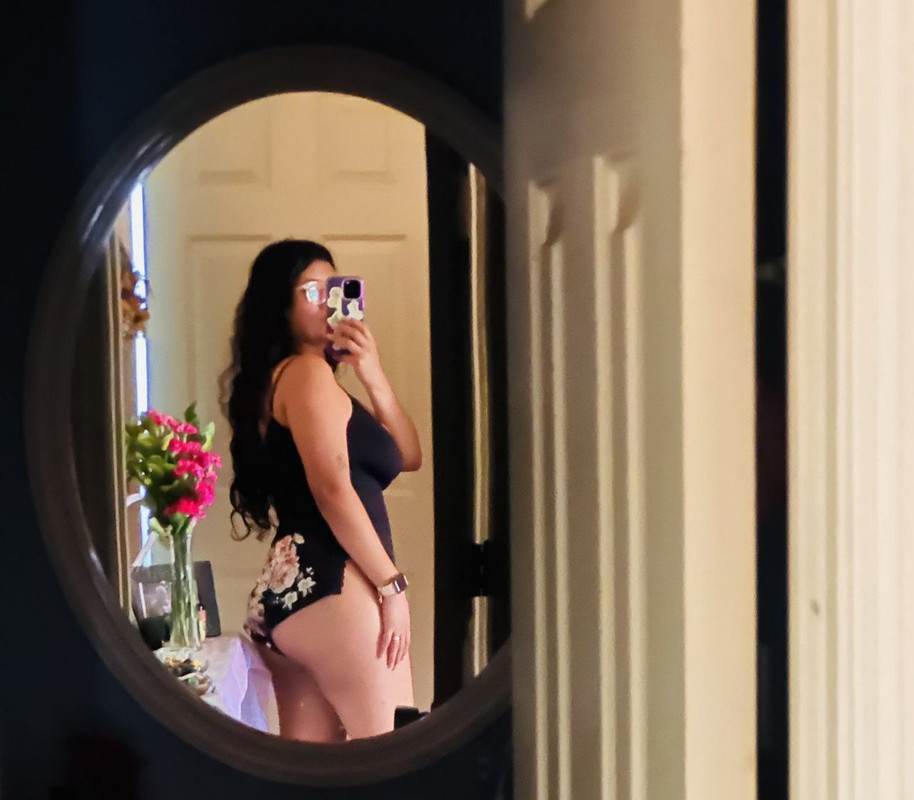 photo 6131993738885580649 y