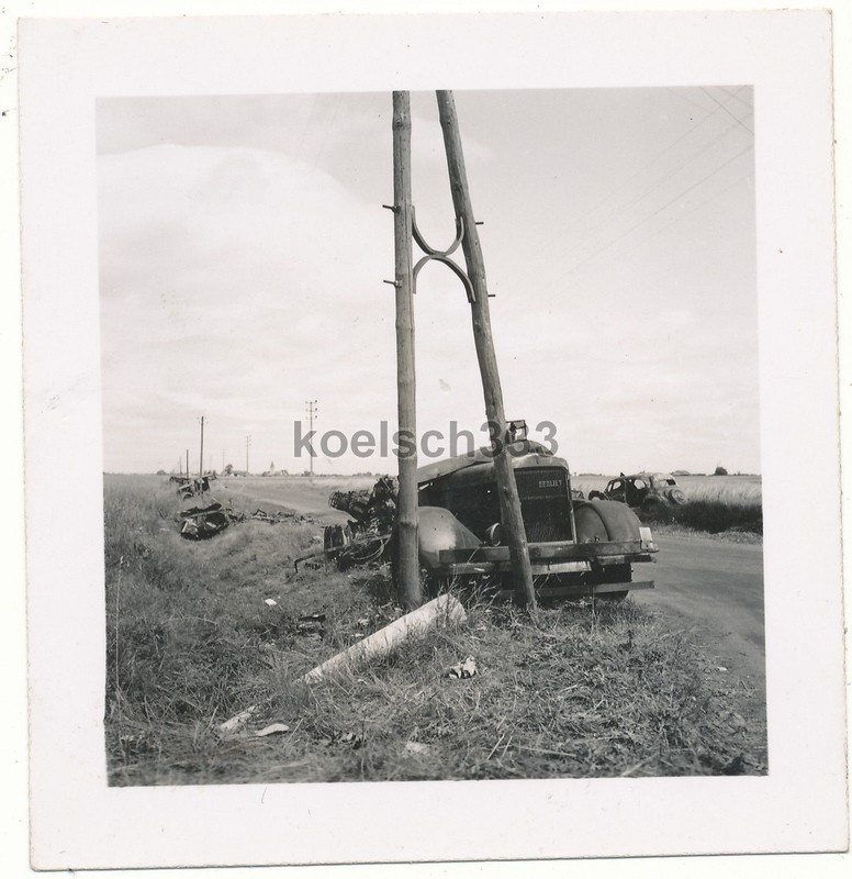 französische Fahrzeug Wracks Berliet LKW PKW Trü