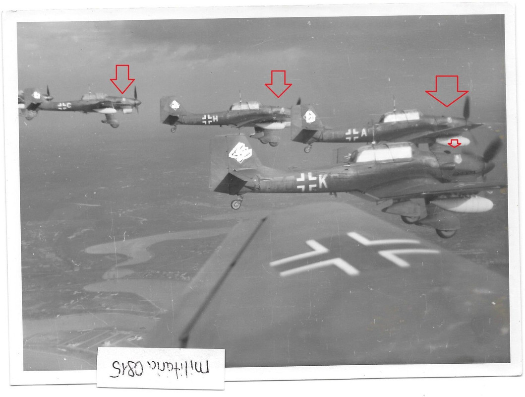 Gr Foto 1942 Ju 87 B ( Stuka ) des 2 St Geschwad