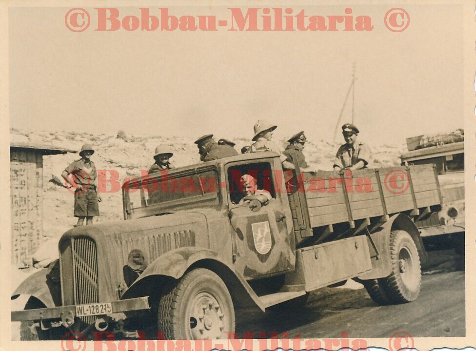 Afrika Derna Flugplatz Lehrgeschwader 1 Citroën Beute LKW Emblem Wappen