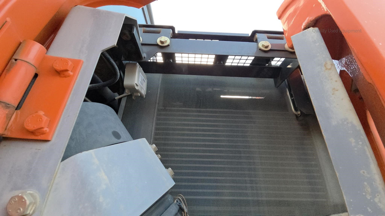 Vehicle thumbnail 94