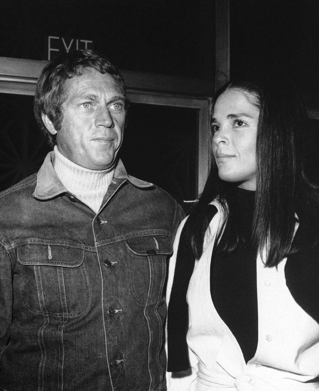 Ali_MacGraw_84