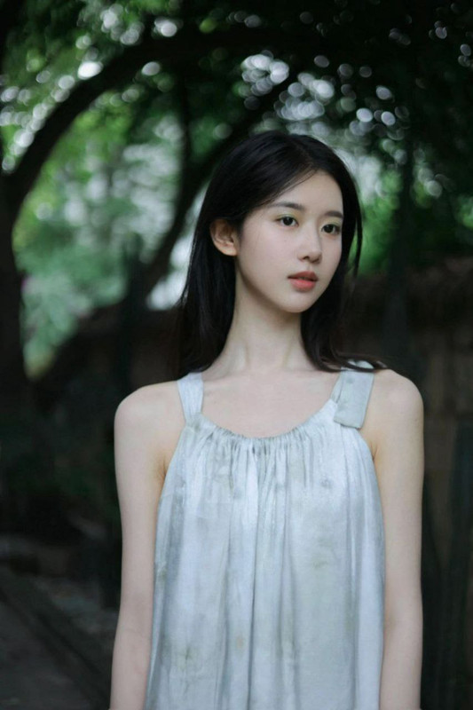 X2中央戏剧学院极品校花圈圈车震瓜小仙女邀请群友观看特斯拉车震现场直播 无套内射骚穴最后还给操哭了 - (4)