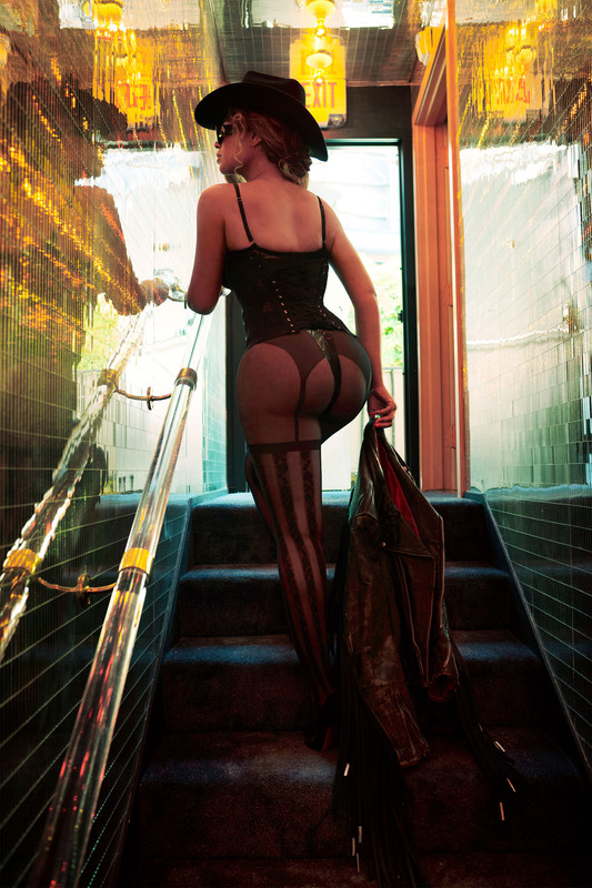 [Image: FYxf-Tut-Xg-AAy61.jpg]