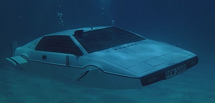 SPY-WHO-LOVED-ME-LOTUS-2-FOTOR.jpg