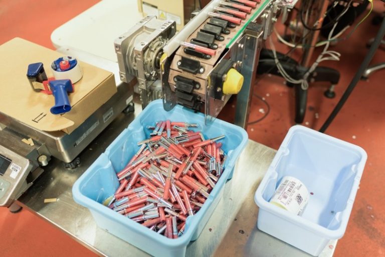 Как выглядят продукты и вещи до того, как обретают привычный нам вид