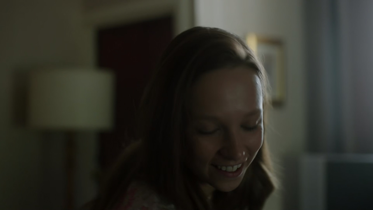 Three.Girls.S01E02.1080p.WEB-DL.2Ch.x265-DAWN_0h11m00.000s