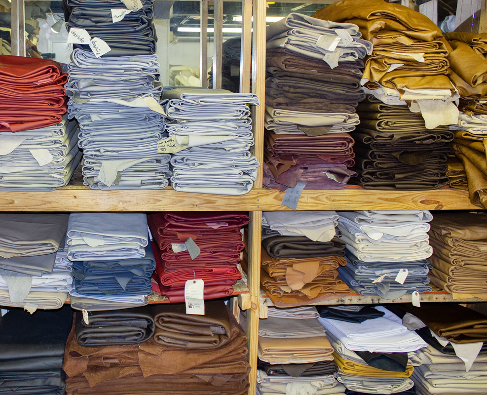 Premium stitching details