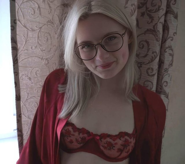 Stepsister Missed A Date But Fucked With Stepbrother 1