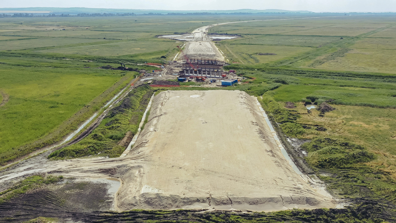 CF7CDC11-D723-471C-9BBD-01C378B14D49