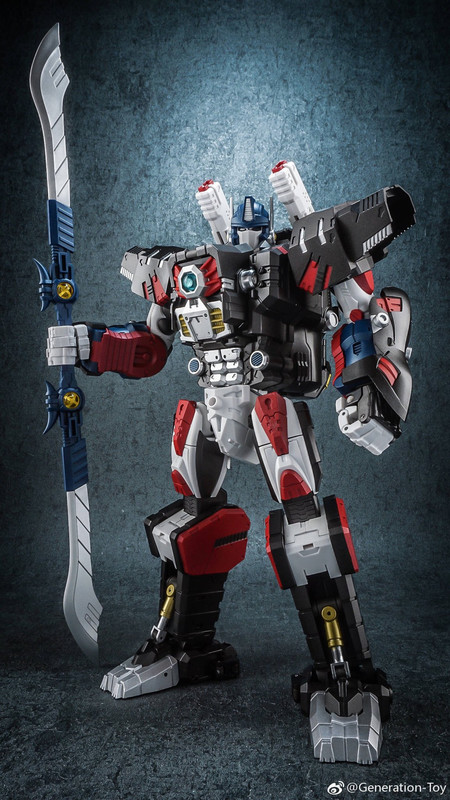 Generation-Toys-GT-10-Optimus-Primal-05