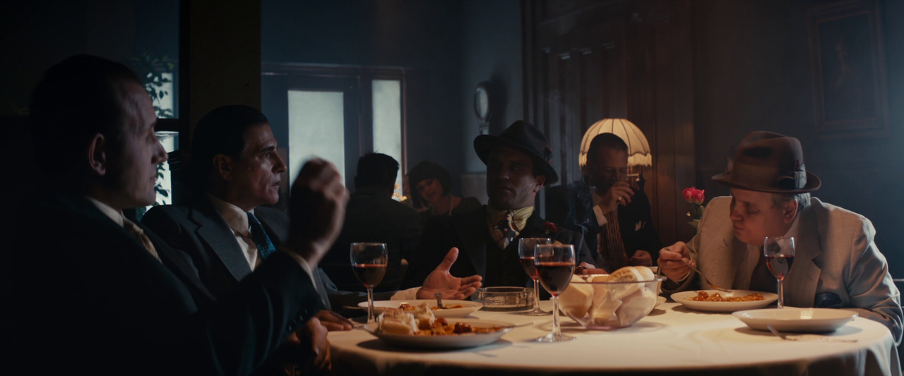 vlcsnap-2018-12-18-00h28m07s469