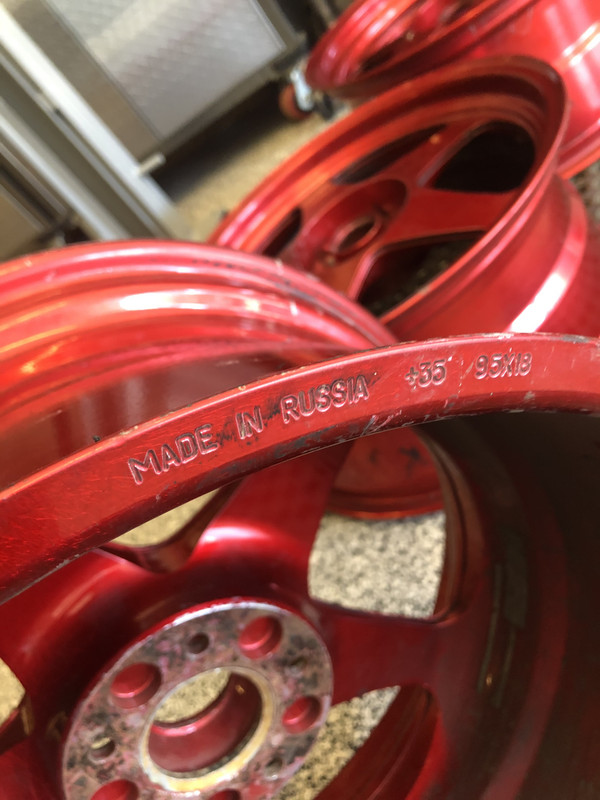 05B47BA9-104F-422D-AD08-0600E805B56A