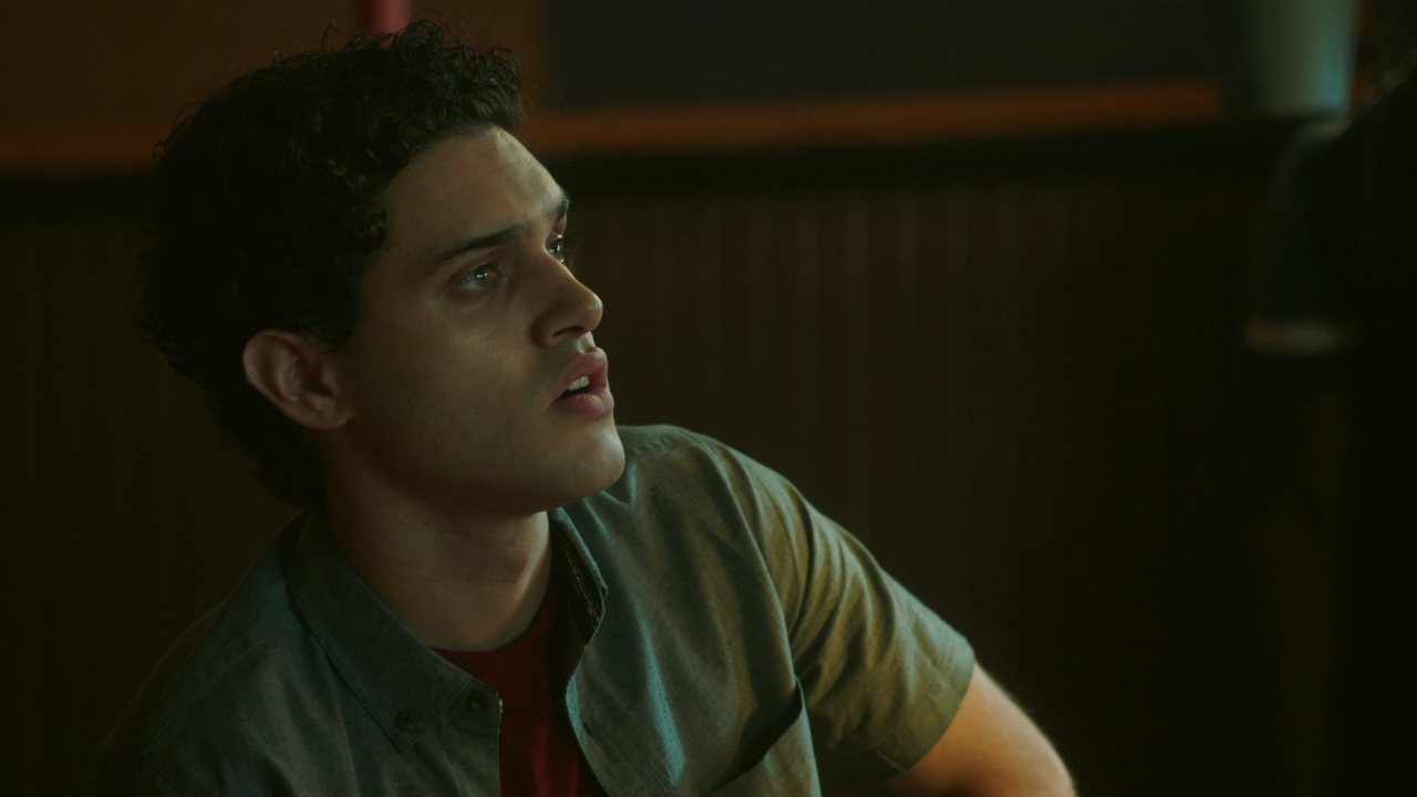 Legacies 2018 S02E06 Thats Nothing I Had to Remember 1080p AMZN Webrip x265 10bit EAC3 5 1 Goki