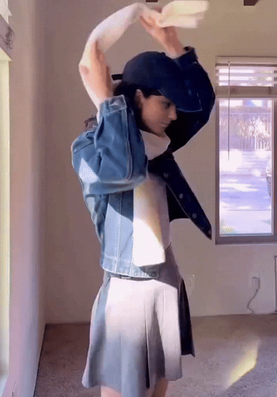 90b8d421-2841-4e1b-a360-3de6eacdb845.gif