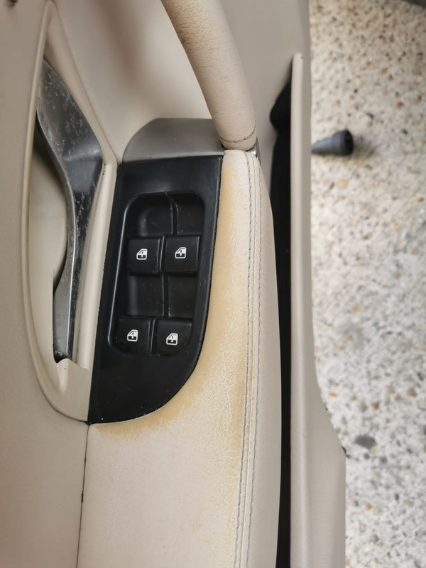 205B4142-3D45-4EE5-B2C0-39E2E94F765E