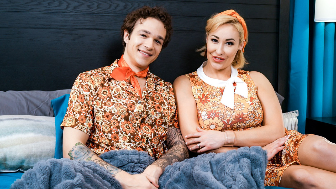 GotMYLF 25 07 16 Ryan Keely The Busty Bunch Filmed In Front of a Live Horny Audience