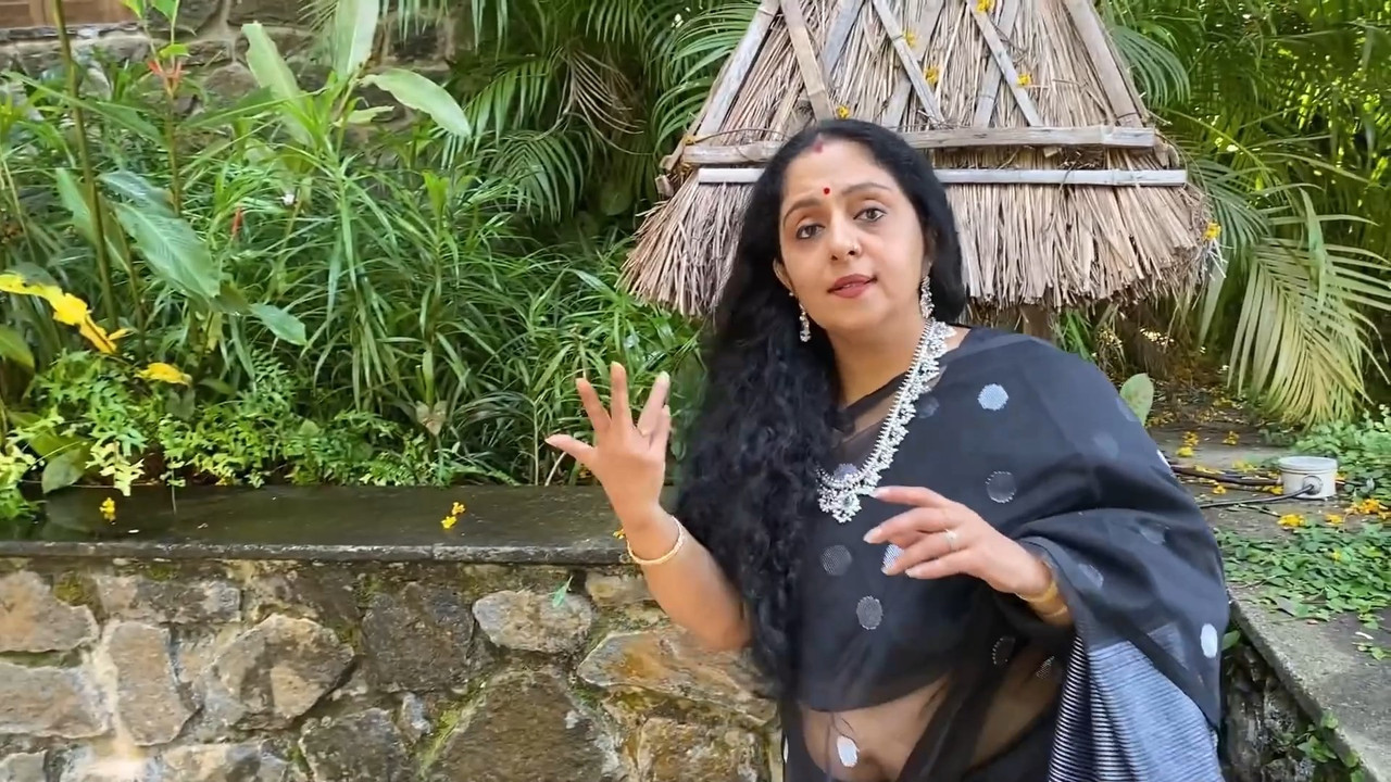 Navel Only.mp4_snapshot_00.15.797