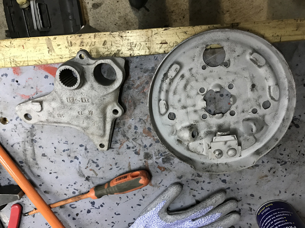 Restauration 4L (969)