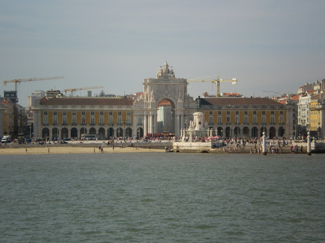 Sábado 12 de Agosto: Vuelta a Belem - Lisboa: Tan cerca y a la vez tan lejos. (29)