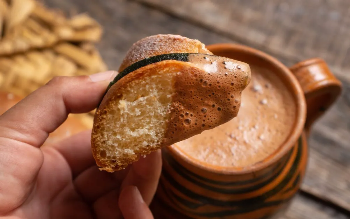 2 bebidas para acompañar la tradicional Rosca de Reyes ¡deliciosas!