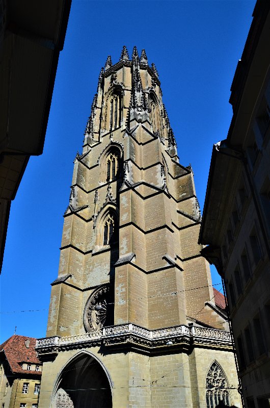 FRIBURGO-4-9-2019 - Suiza y sus pueblos-2019 (31)