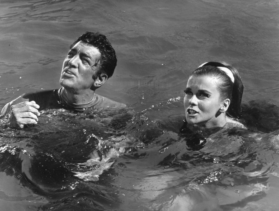 Ann-Margret_md35