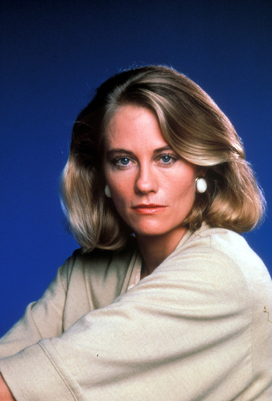 CybillShepherd_b31