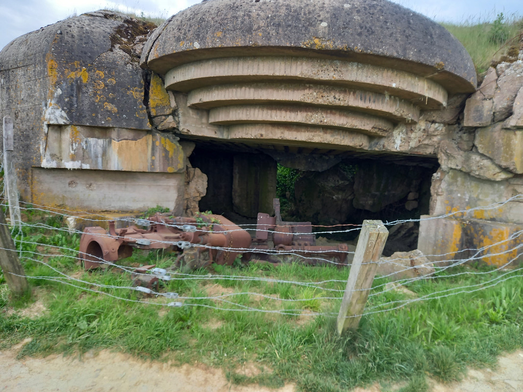 Longue Sur Mer Battery
