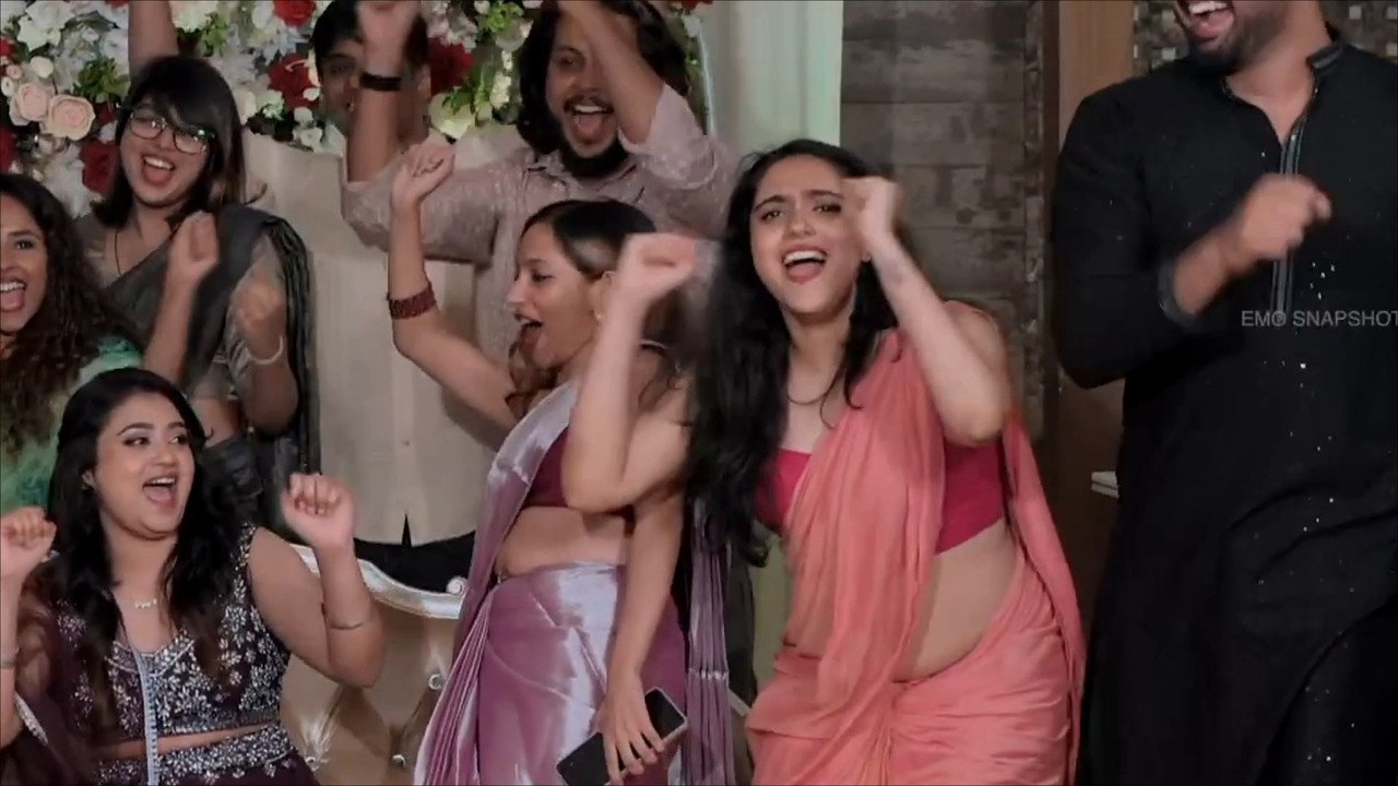 Sana Althaf Sexy navel and Belly show in pink saree.mp4_snapshot_00.03.848