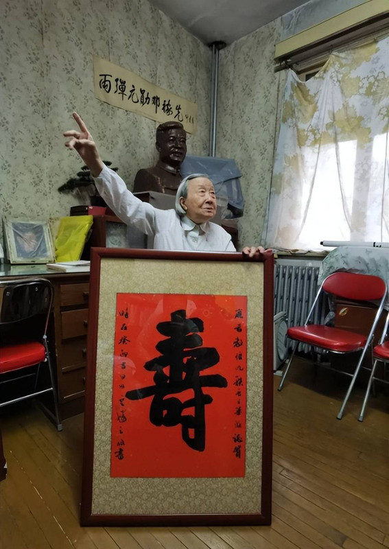 8041fd2e67344f4f958ad6391ce7c797