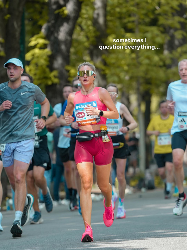 tightshorts assrt287 pairadize juliabaessler running marathon