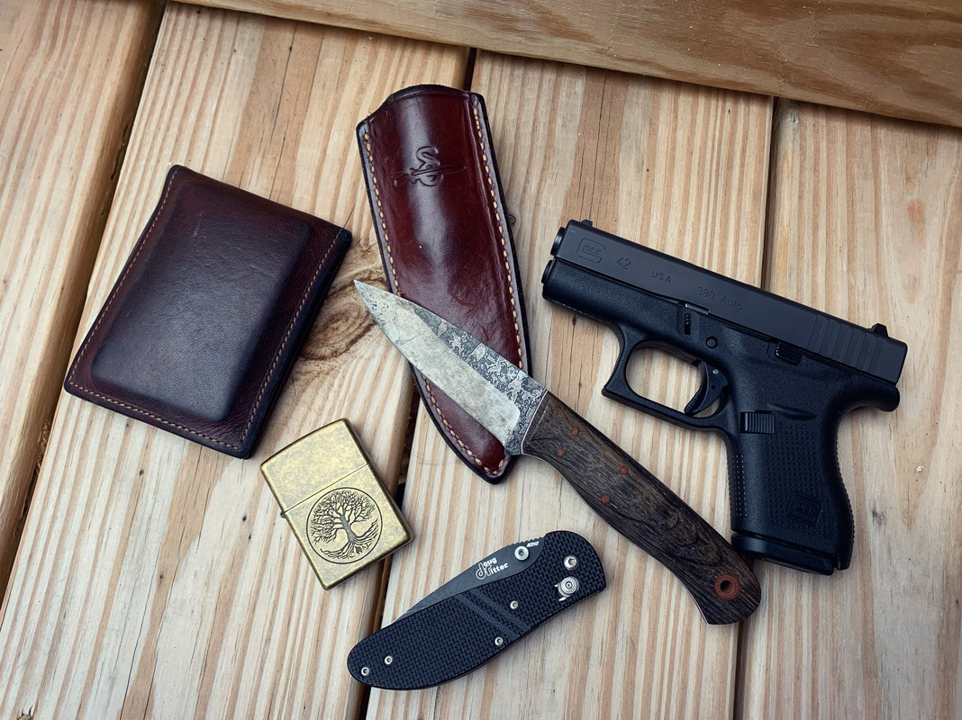 E4F81D87-3251-4D77-904A-F7E741894A3D