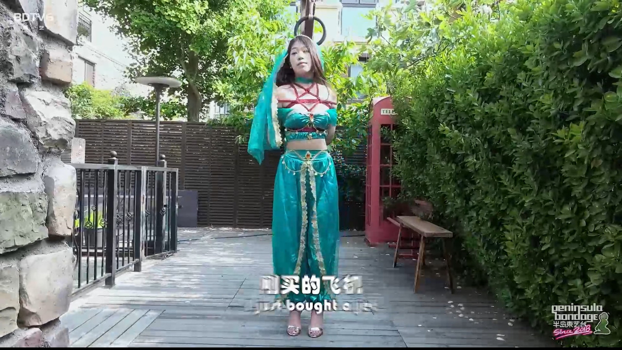 半岛束艺 刚买的飞机被打了~泽爱.mp4_20250528_133344.788