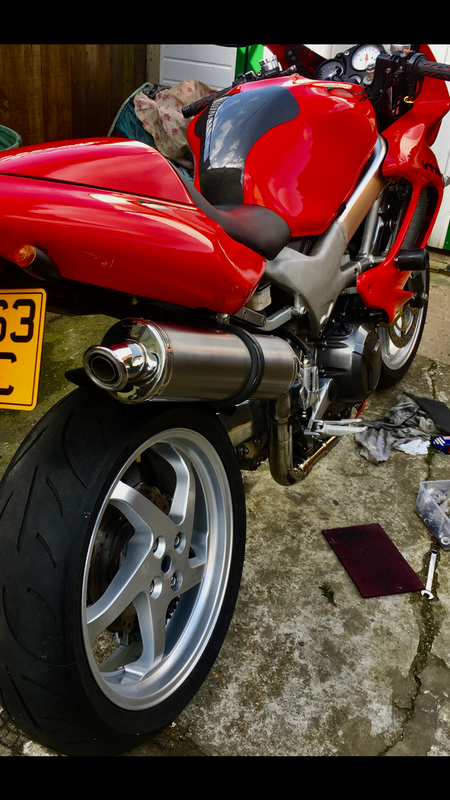 CB1487A8-4E8D-4BA6-9294-4791CBB23166