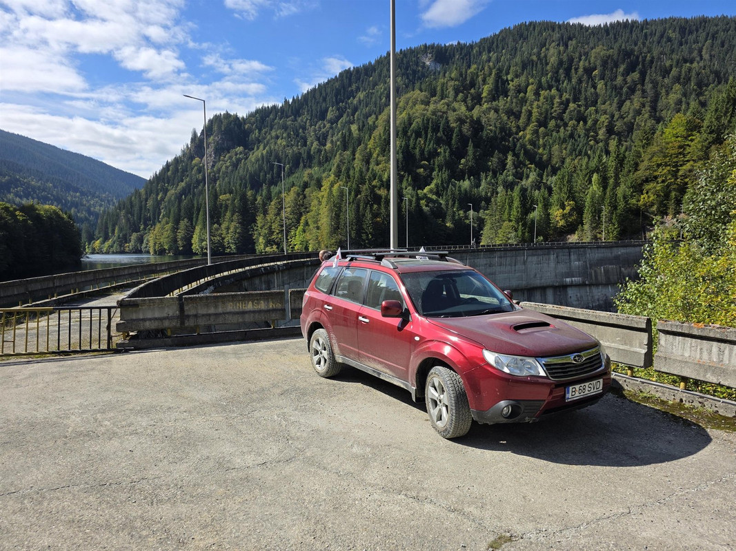 la barajul Petrimanu