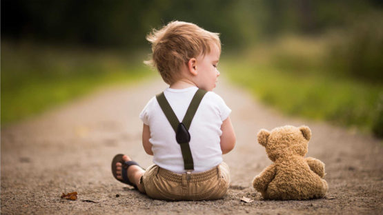 An den Beitrag angehängtes Bild: https://i.postimg.cc/yYj2c1Qf/Cute-Boy-with-Teddy-Bear-HD-Image-555x312.jpg