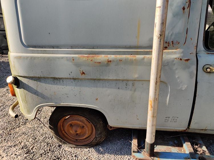 12E24FE3-7180-49F0-9565-A7A245BEF9CA