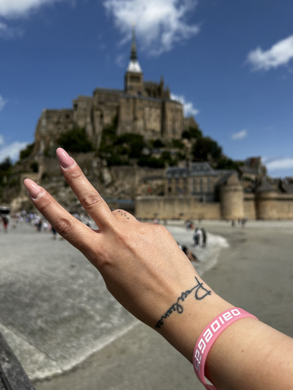 73DD3AFB-697C-42EA-A8FB-E4A6E6EA993F